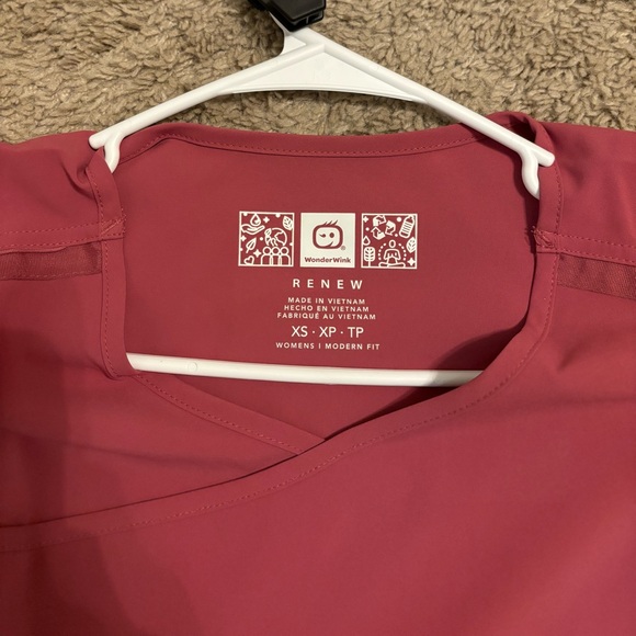 Wonderwink Pink Scrub Set - Picture 3 of 5